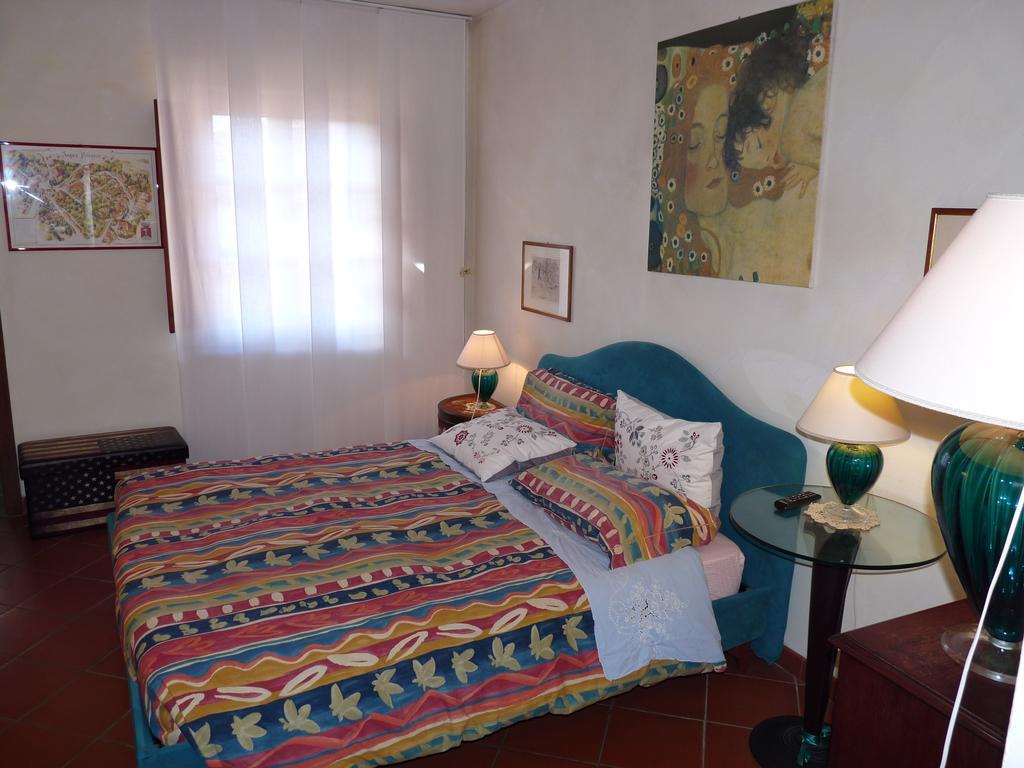 B&B A Casa Di Greta Pisa Kamer foto
